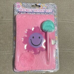 Girl’s Happy Face Personal Diary with secret key lock and pen. Pink Soft Fuzzy.